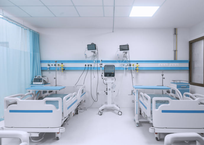 Shatayu Hospital's ICU Room
